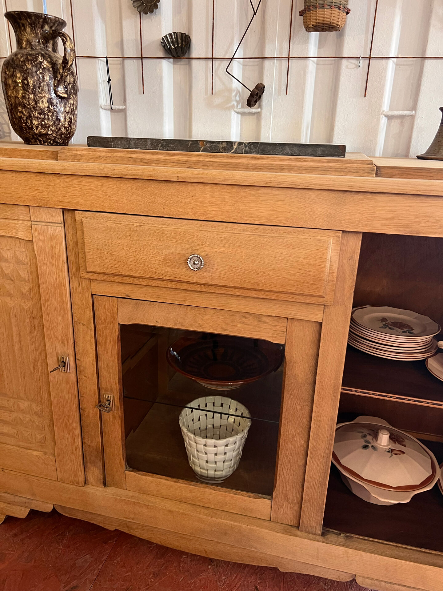 Oak enfilade