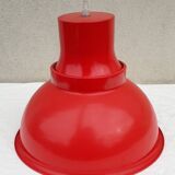 Red metal suspension