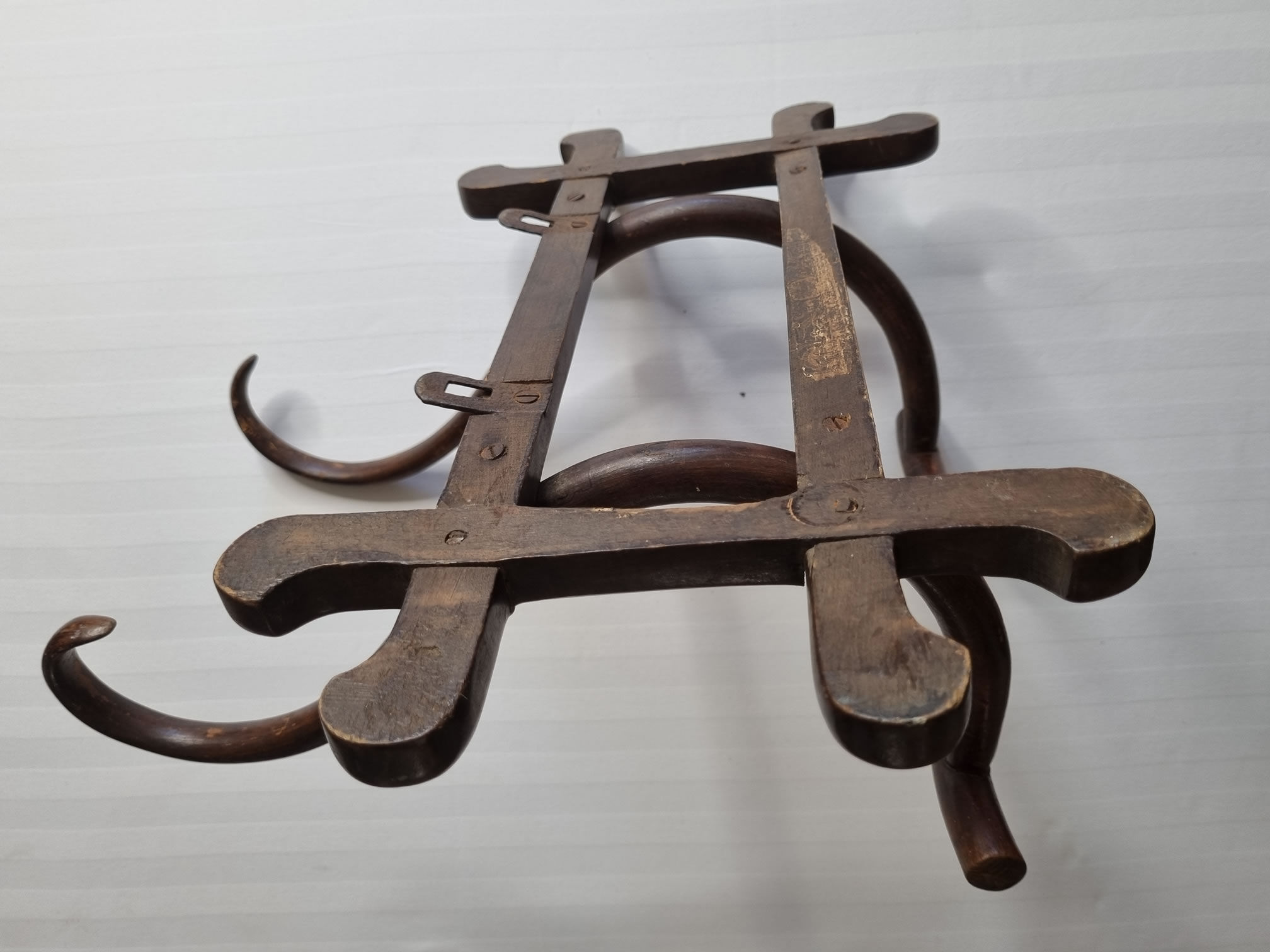 Coat rack 1900 in curved beech, Jacob & Josef Kohn, Vienna