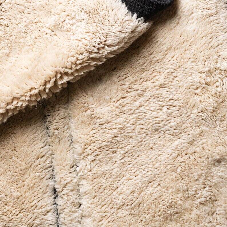 Handwoven Beni Ourain rug 150/250cm