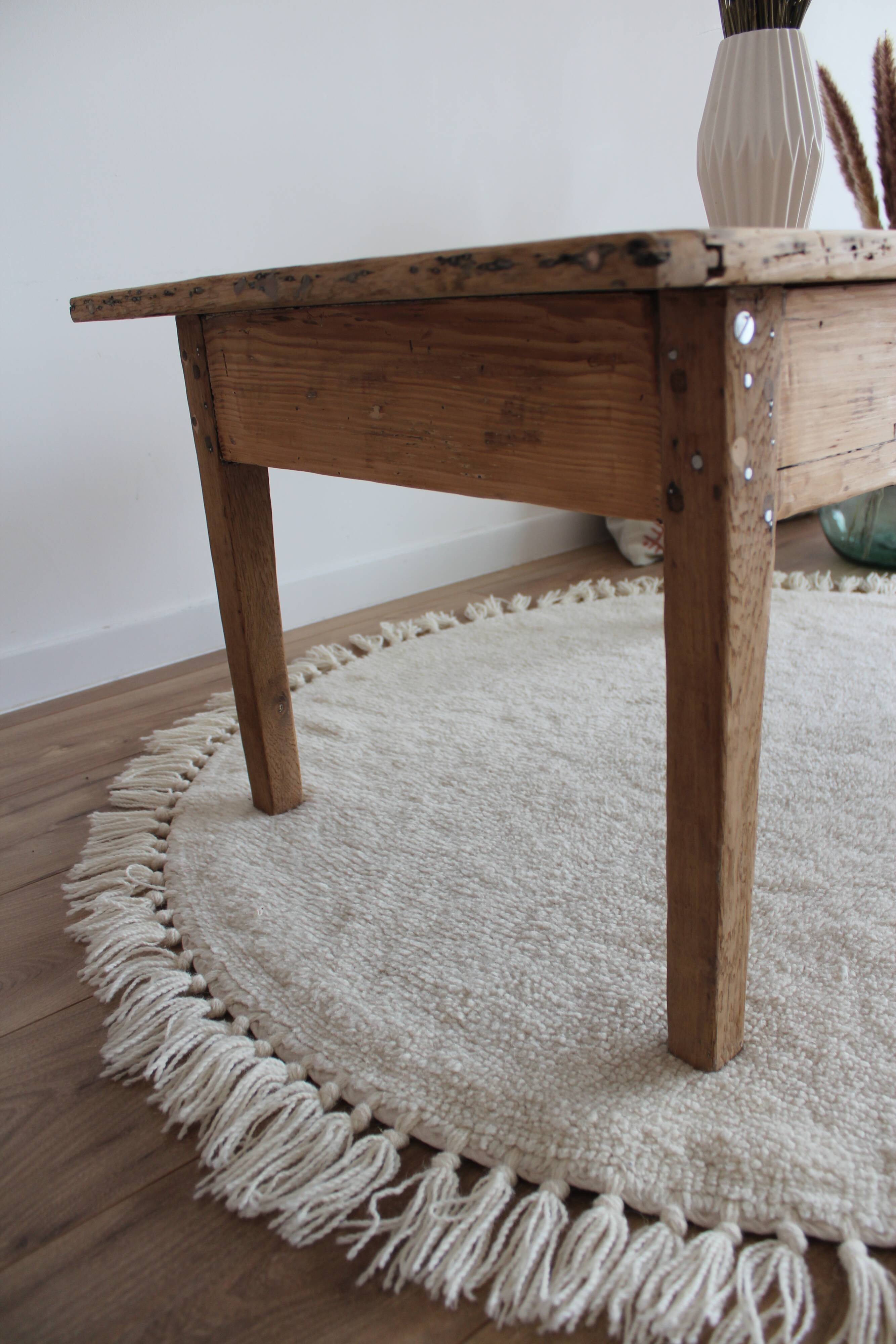 Old farmhouse coffee table in raw wood (pine and oak)