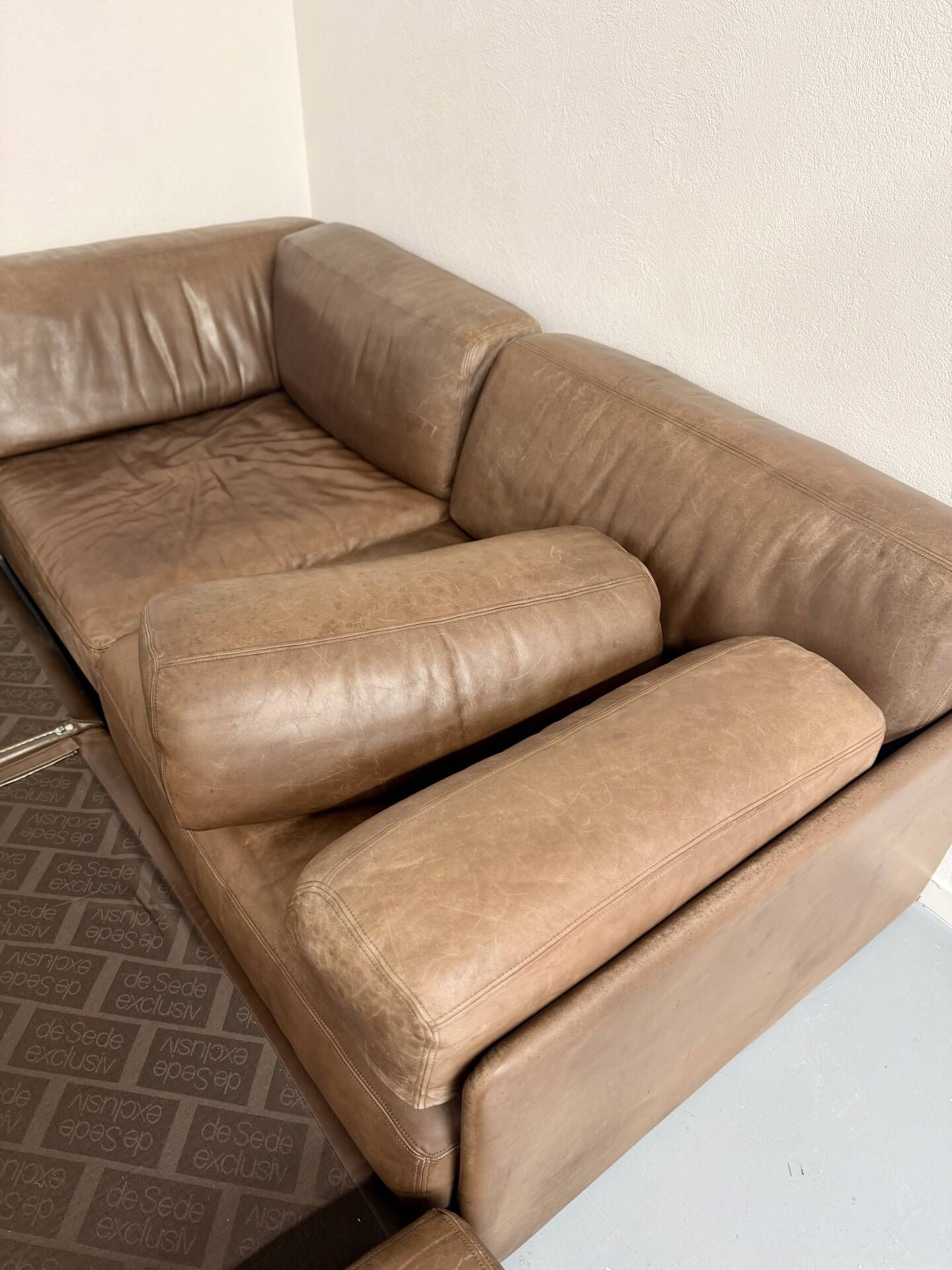 Modular corner sofa DS-76 in brown leather, designed by De Sede, 1980s.