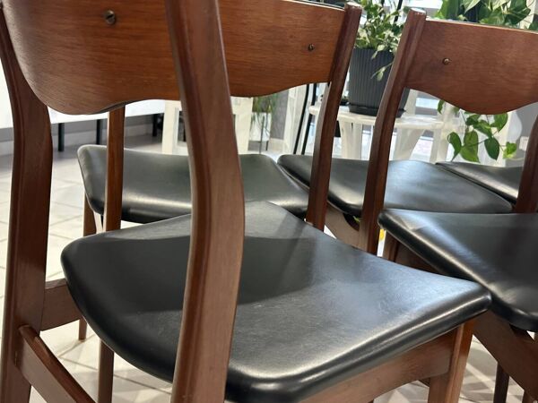 Suite de 6 chaises Teck scandinave design 1970