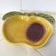 Plateau vintage Secla Majolica en forme de pomme, fabriqué au Portugal
