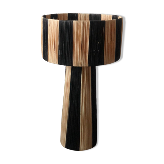 Lamppost in Raphia fine black natural style