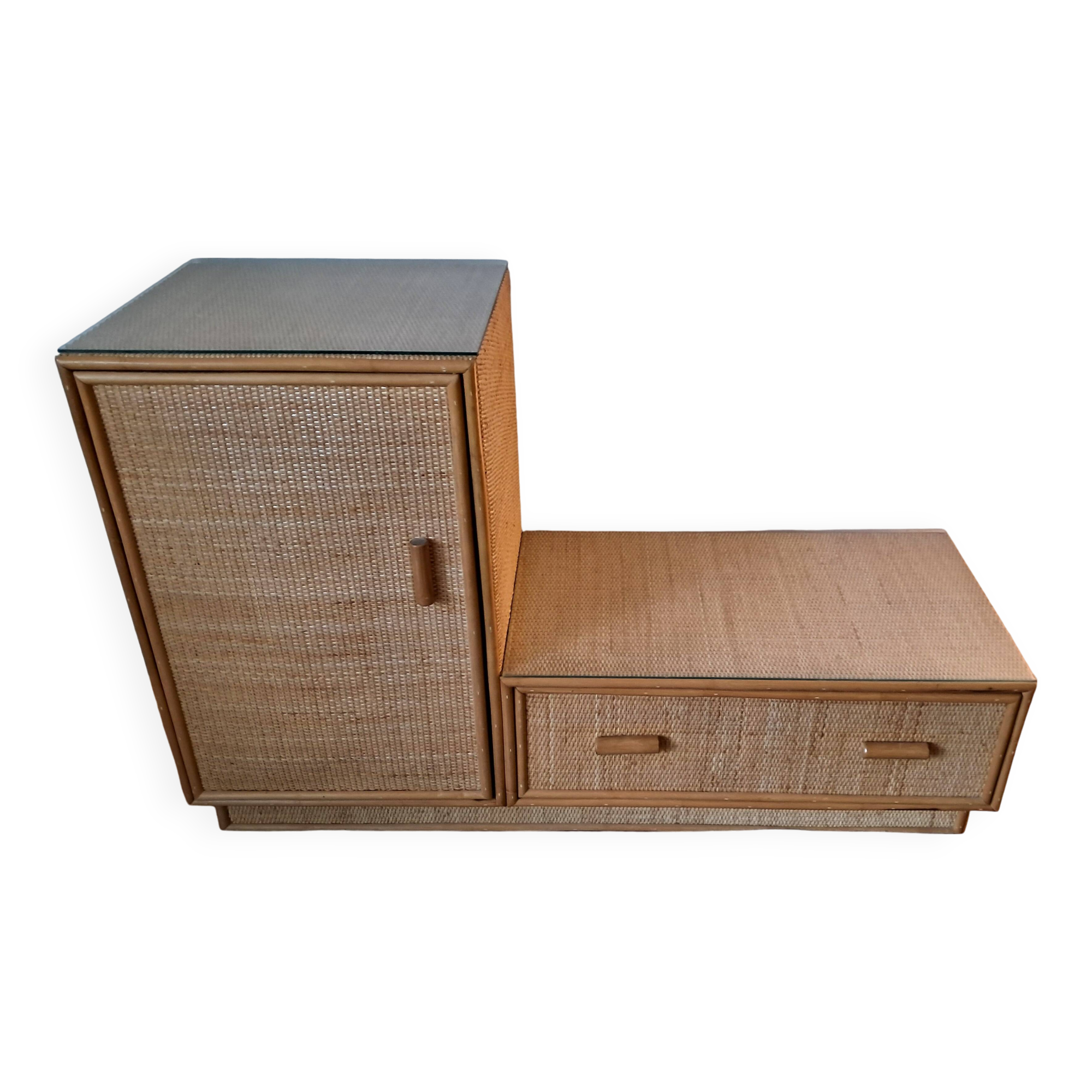 Vintage rattan chest of drawers 1960/70.