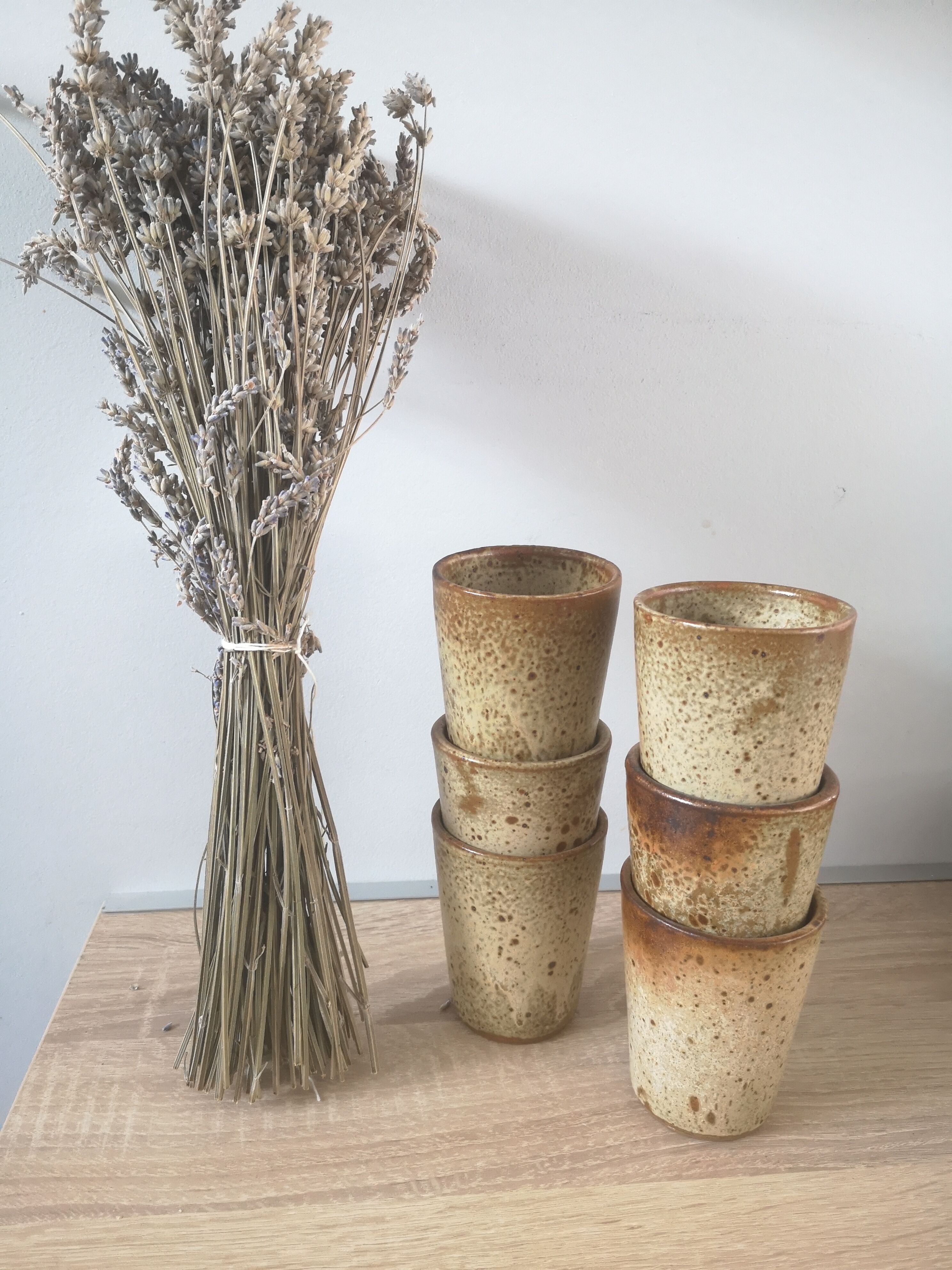 Lot of 6 sandstone cups