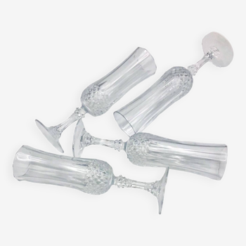 Arques crystal champagne flutes