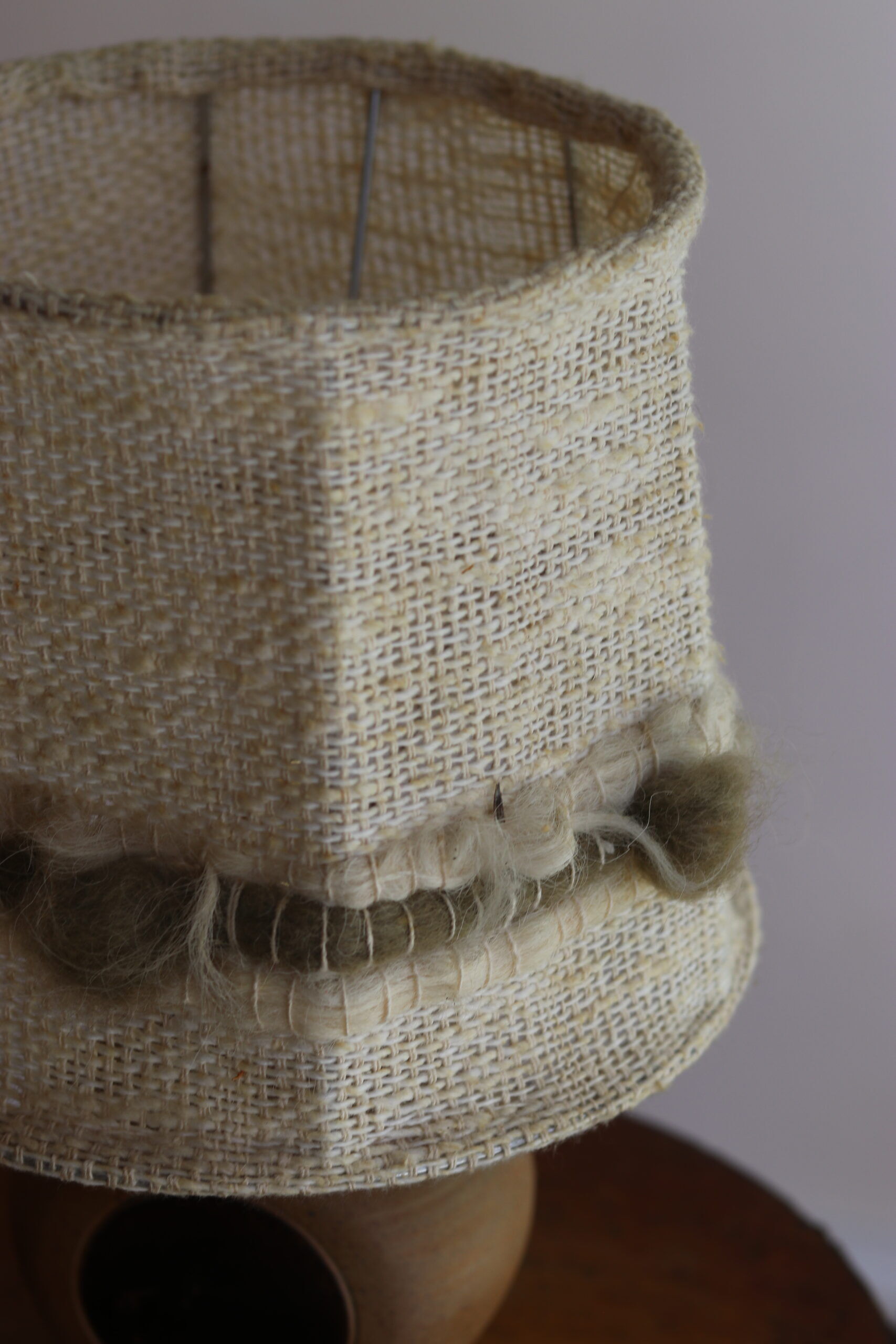 Small 1960s lamp in stoneware with a dark brown enamelled medallion.