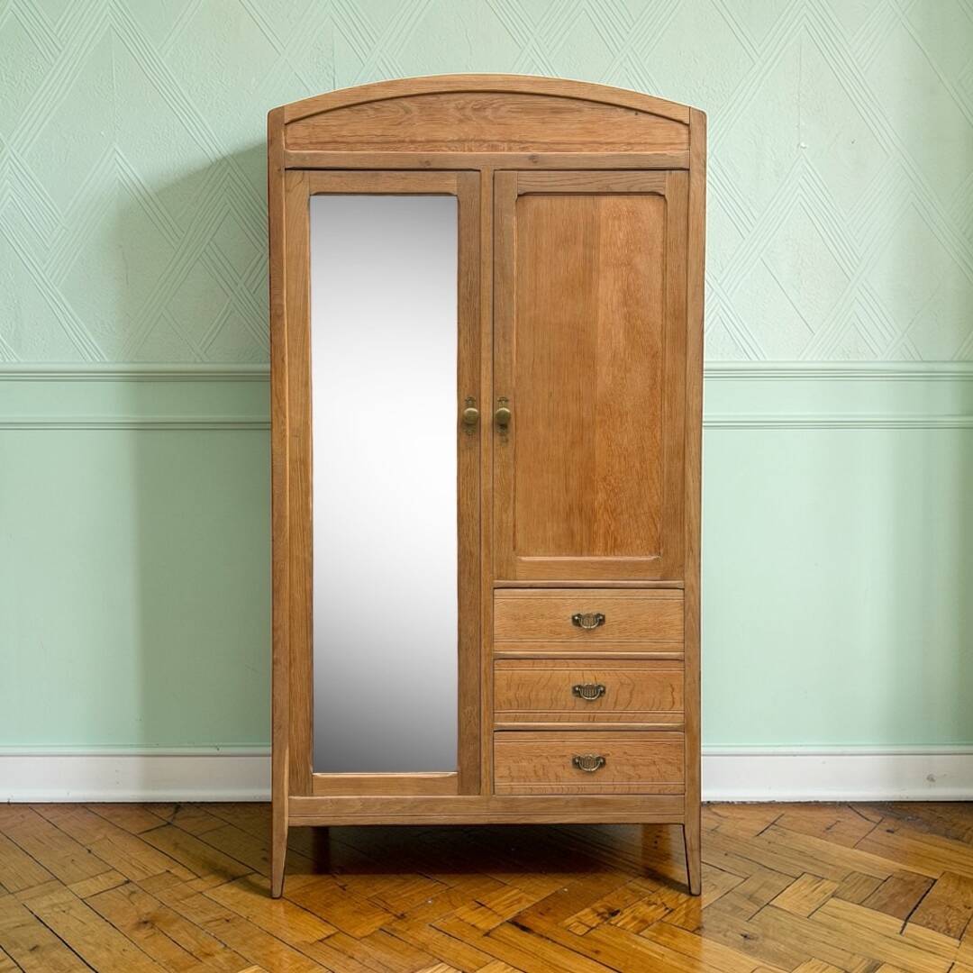 Parisian hotel wardrobe in solid raw oak, 1920.