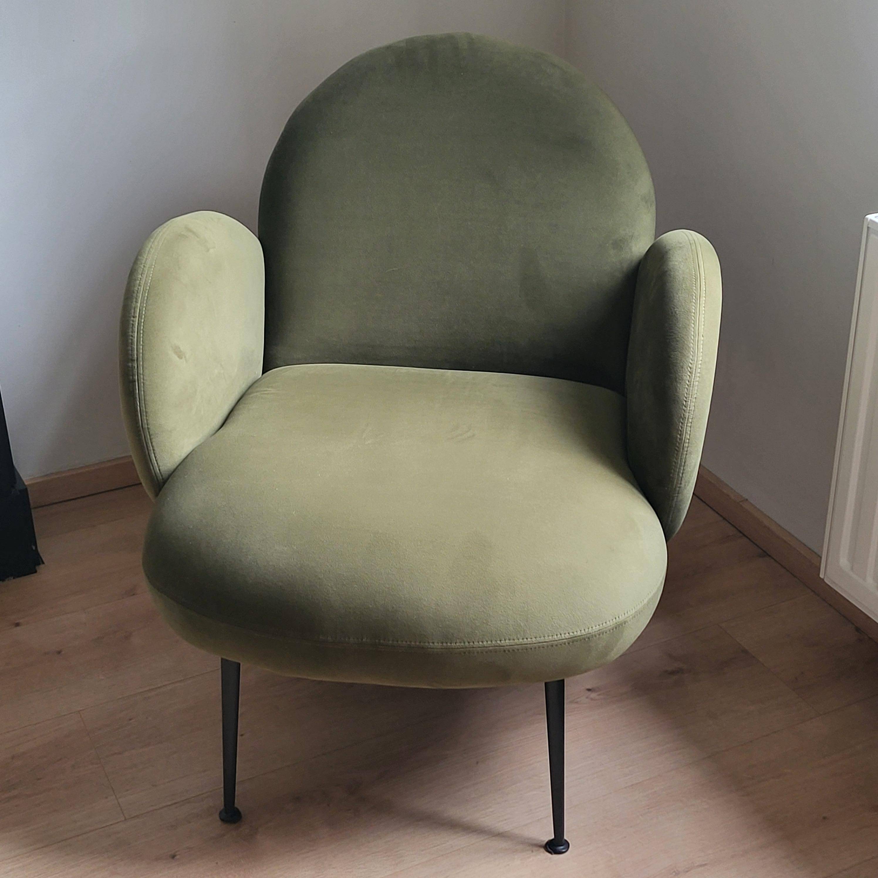 Velvet green cocktail chair