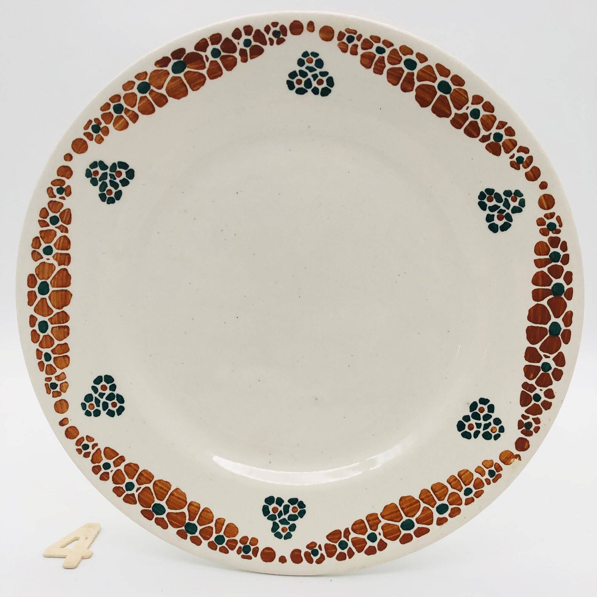 6 flat plates, FN Givors – France. Model Yvette.
