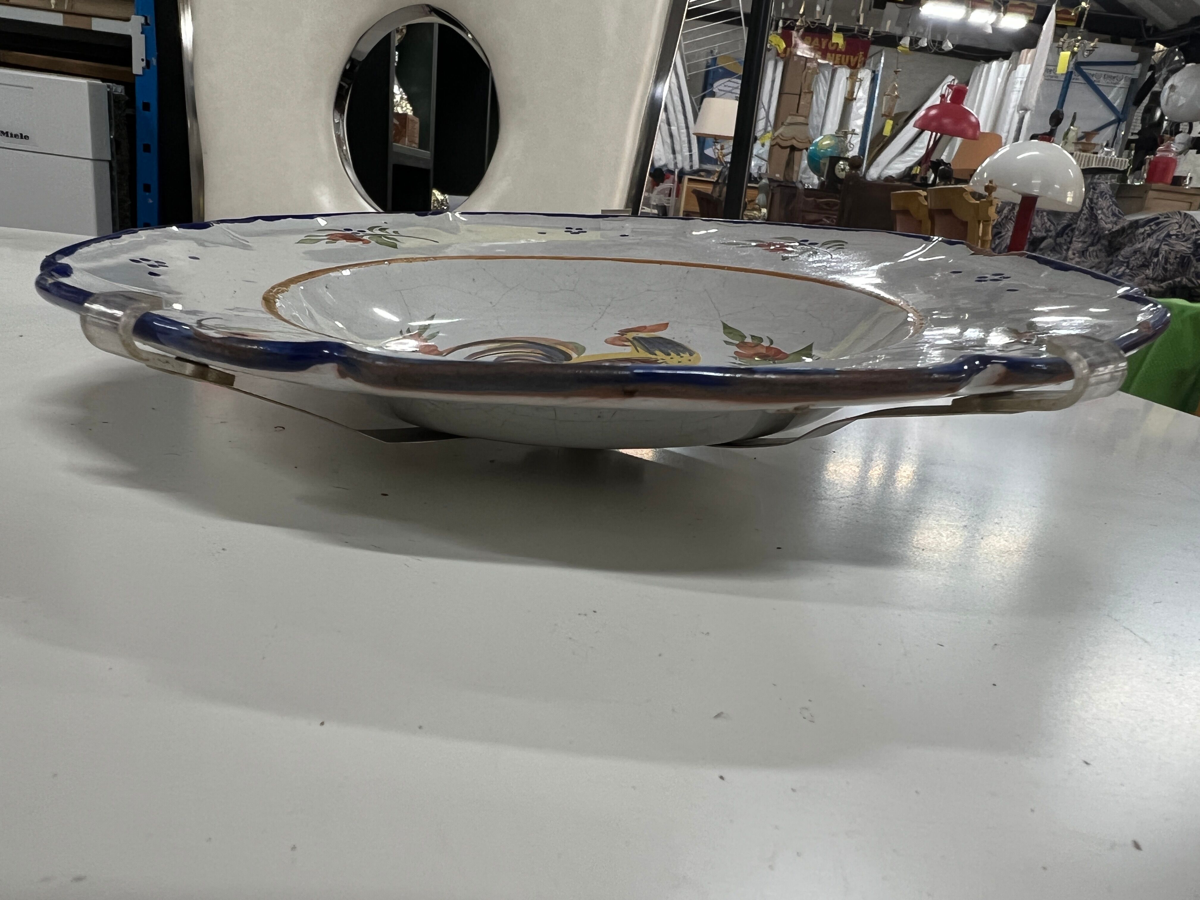 Decorative ceramic plate with wall hanging