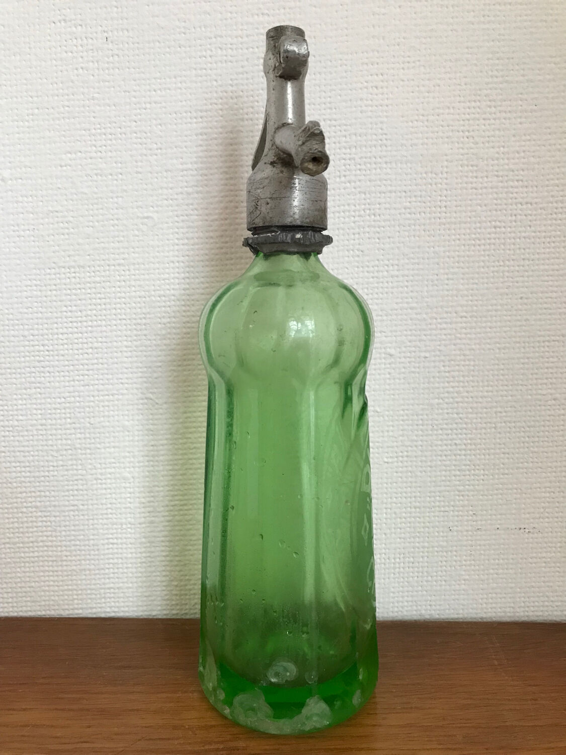 Siphon uralin / uranium / yellow green marquise shape