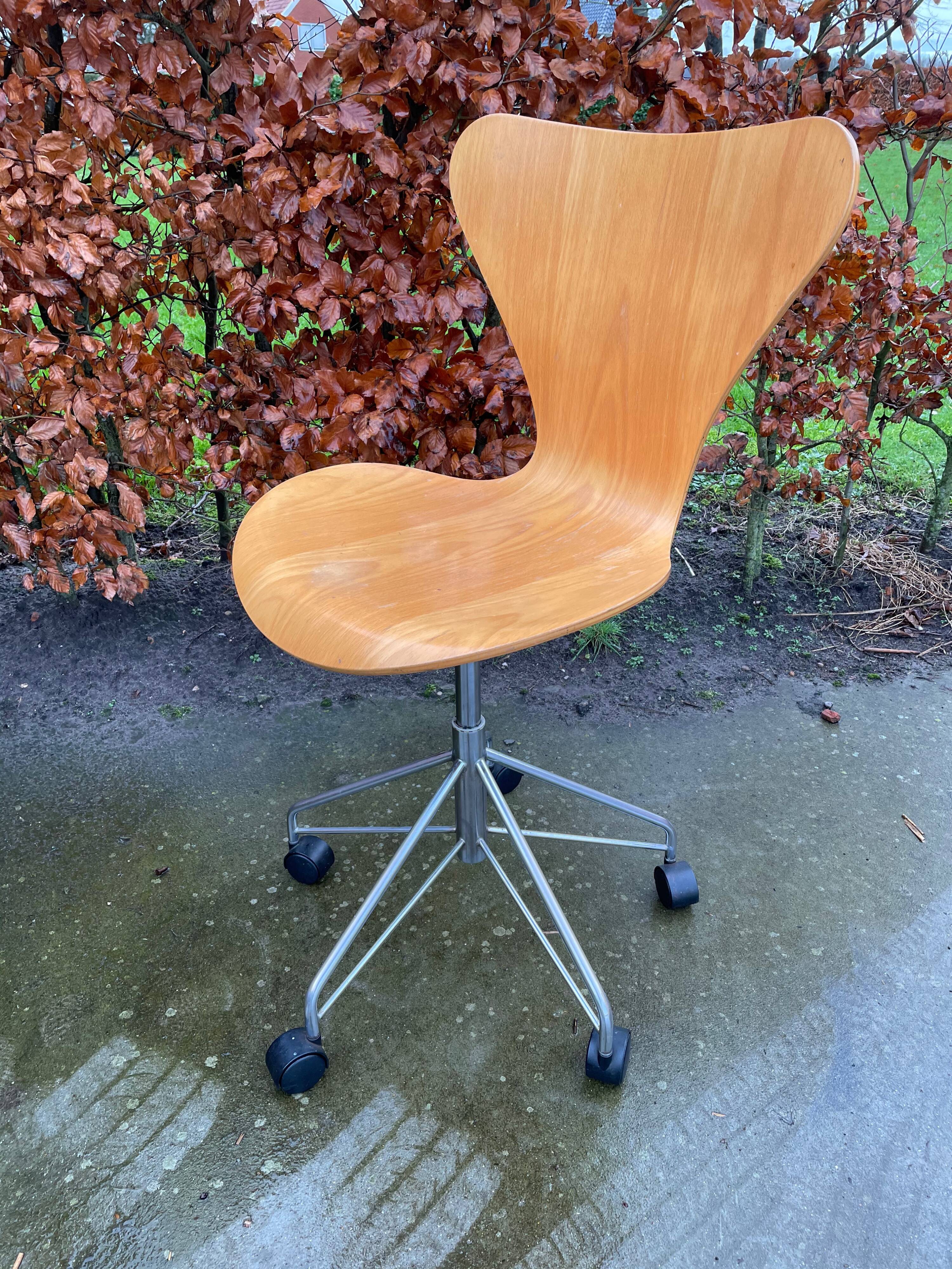 Chaise butterfly d'Arne Jacobsen pour Fritz Hansen