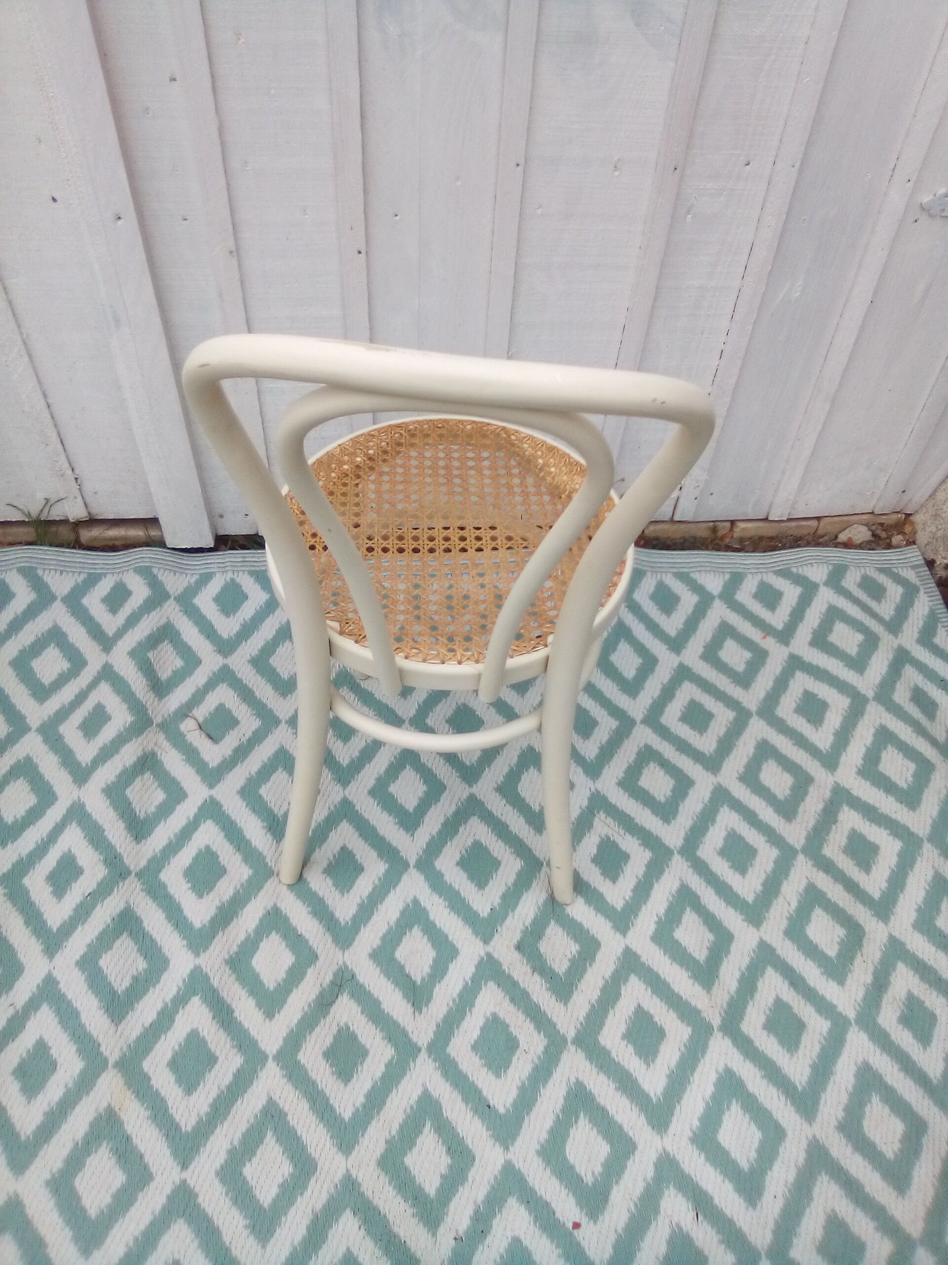 Lot of 4 bistro chairs in caned wood