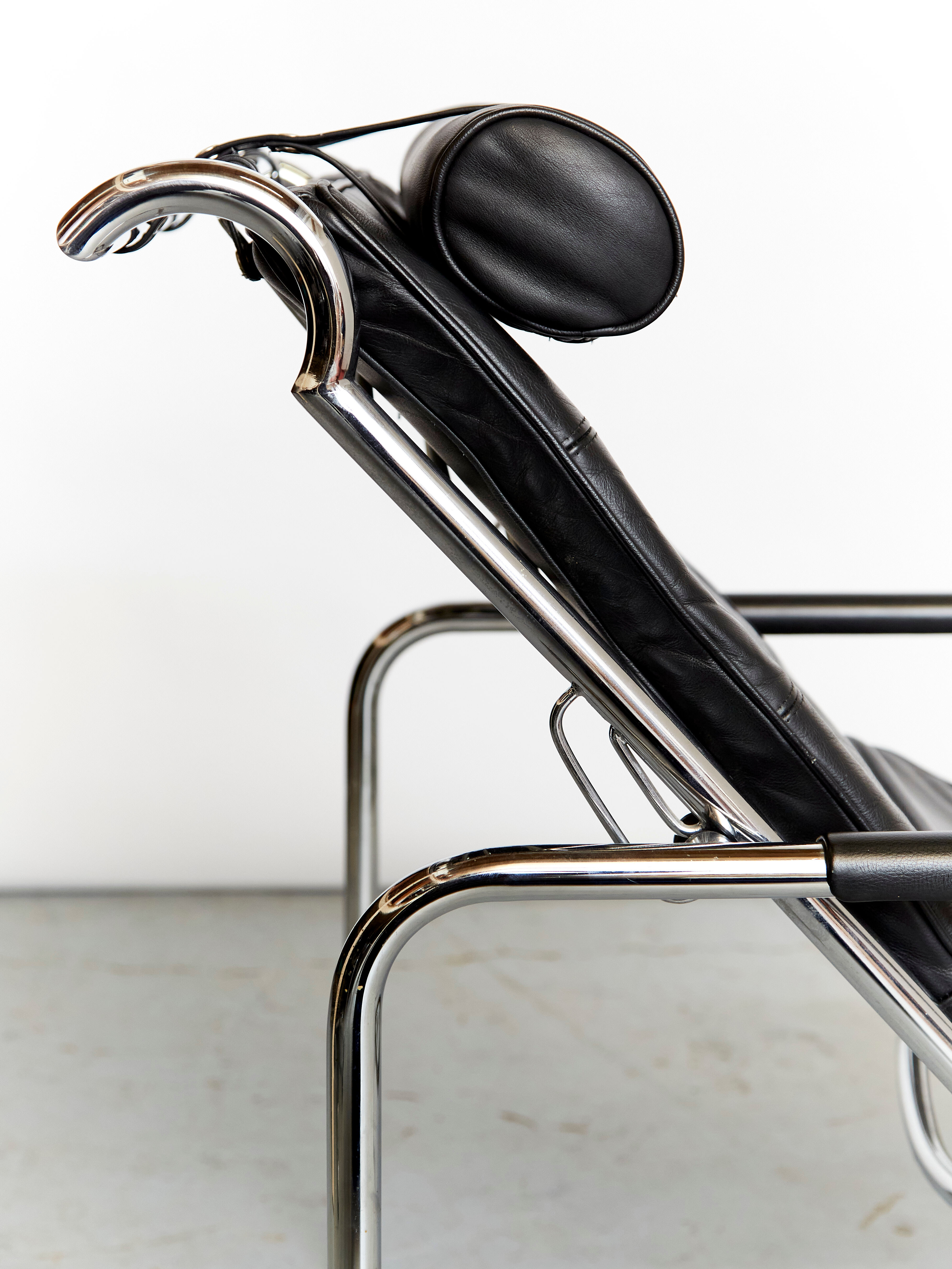 Gabriele Mucchi model Genni armchair & ottomane for Zanotta