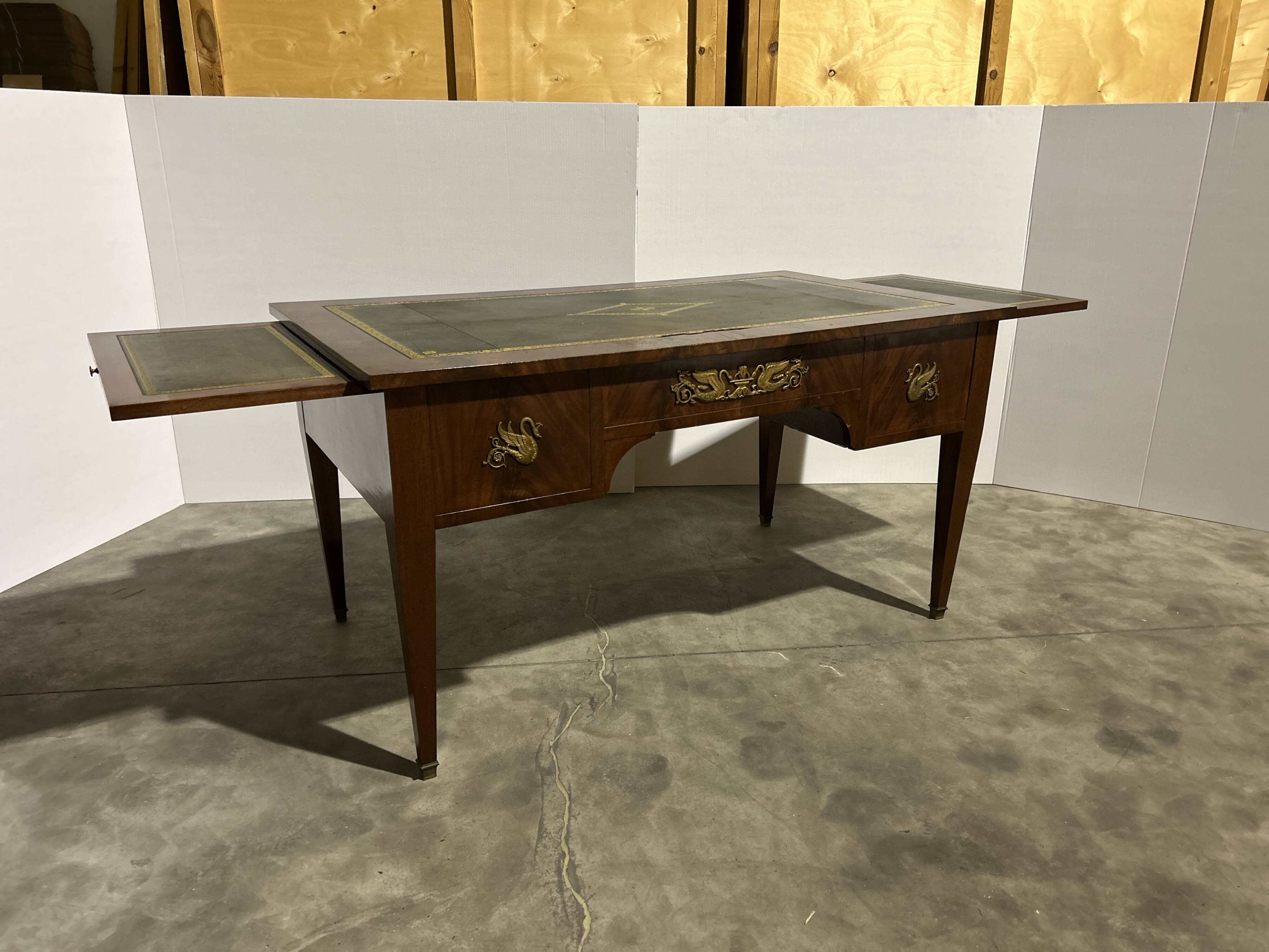 Mahogany flat desk. Louis XVI style, 20th century.
