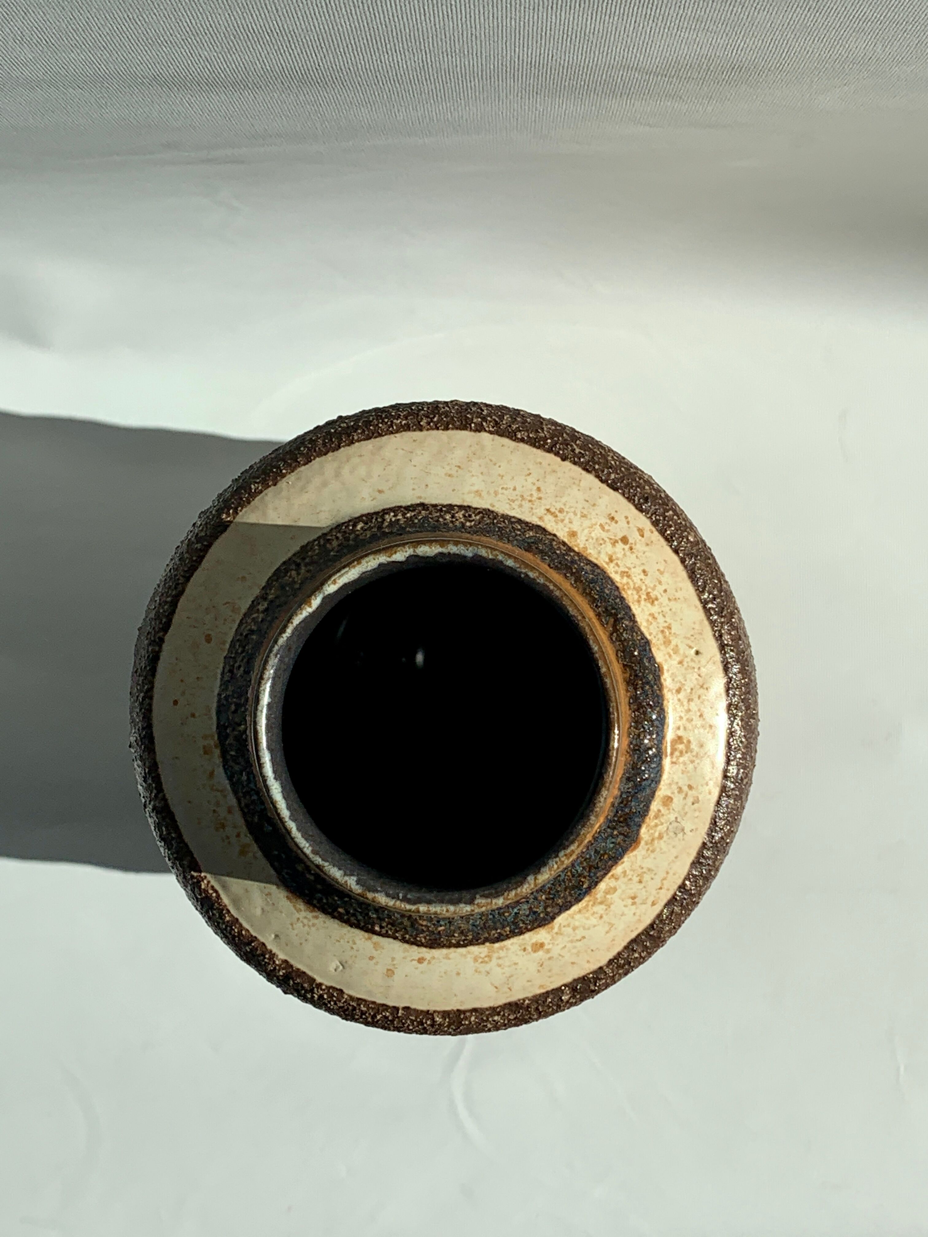 Ceramic vase, 70