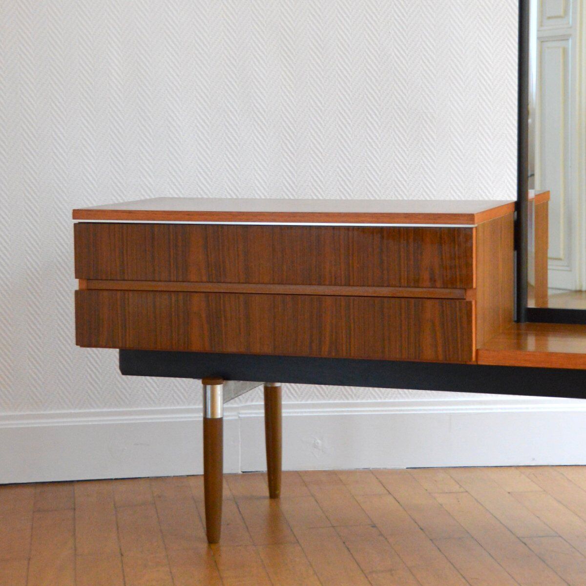 Entry furniture