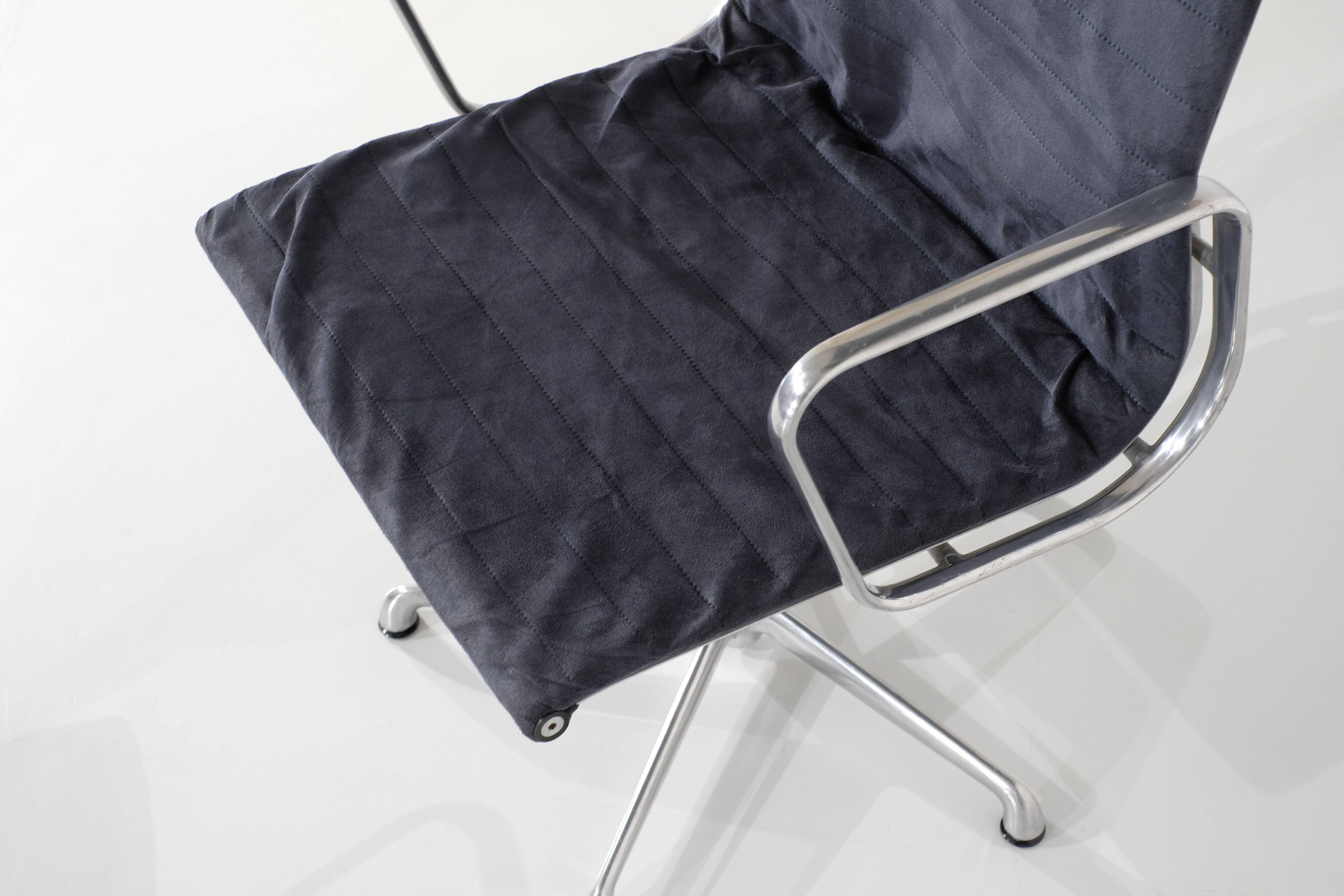 Ensemble de fauteuils " EA 103 " de Charles Ray Eames pour ICF USA, 1969