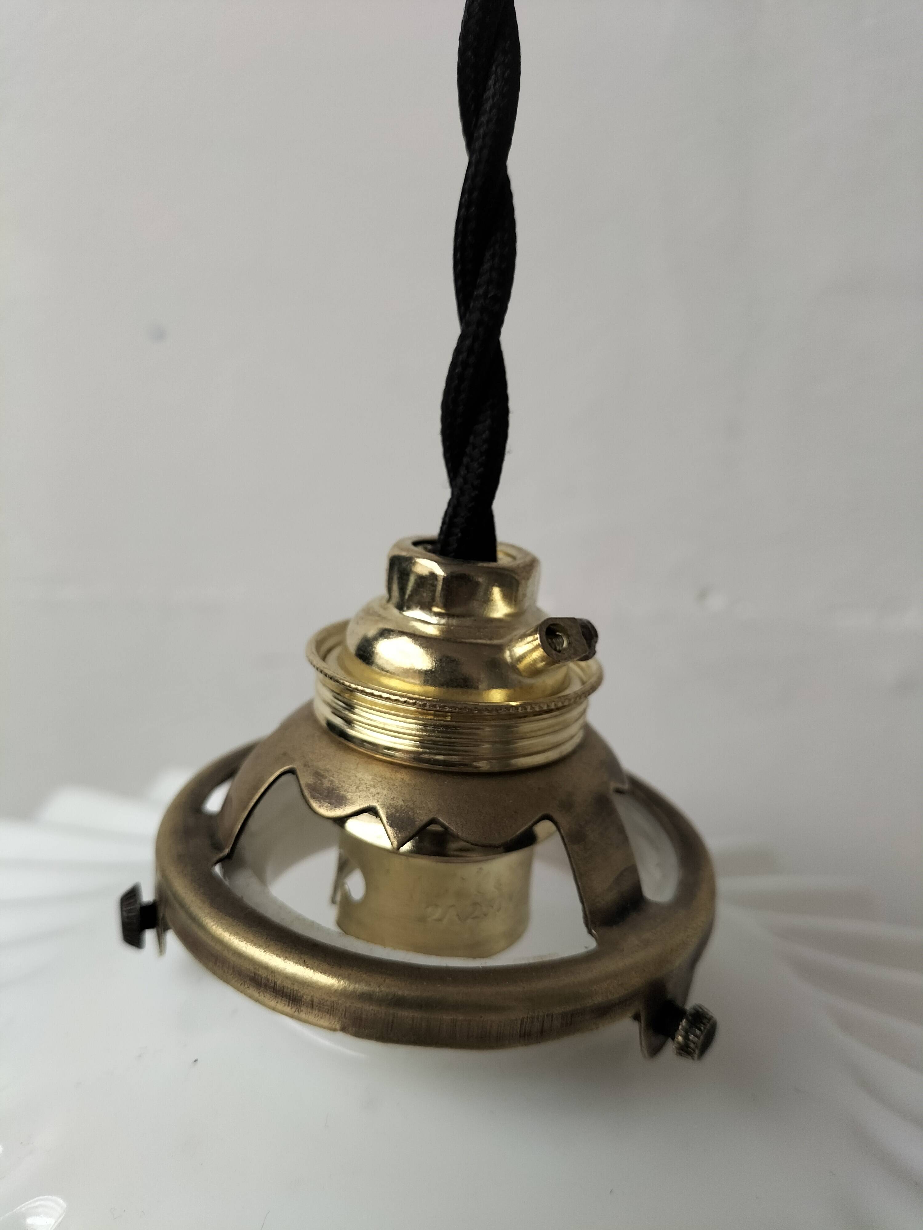 Opaline suspension with ceiling light