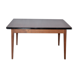 Table basse en formica bordeaux pieds compas