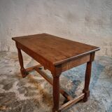 Antique French farmhouse table in oak (1780–1830) – Walnut legs – Rustic provincial dining table
