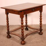 Small Writing Table / Side Table in Walnut - 17th Century