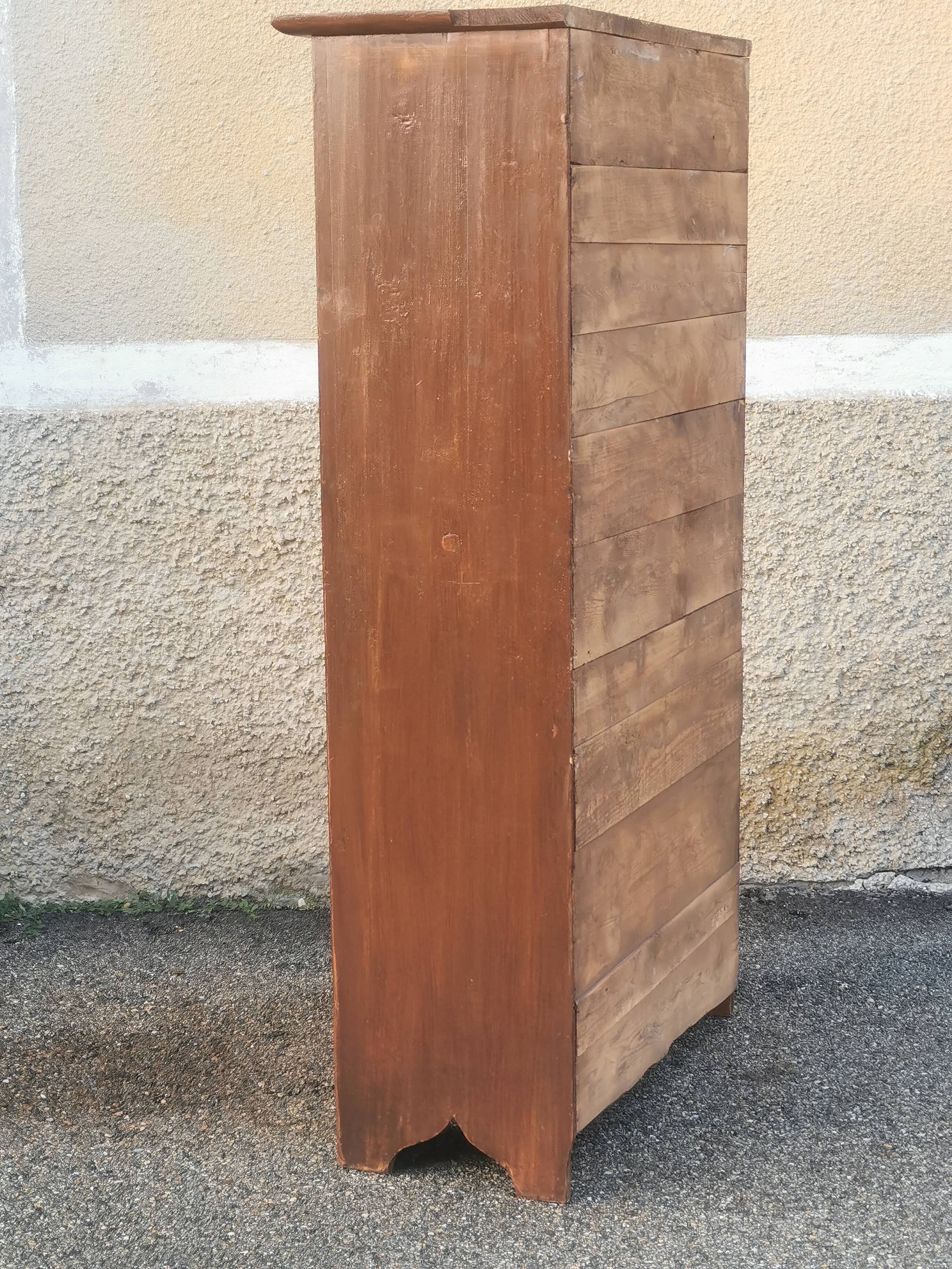 Antique sideboard with 1 door