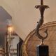 Lampe sculpturale vintage avec dauphin en bronze sur base en marbre noir -Holl