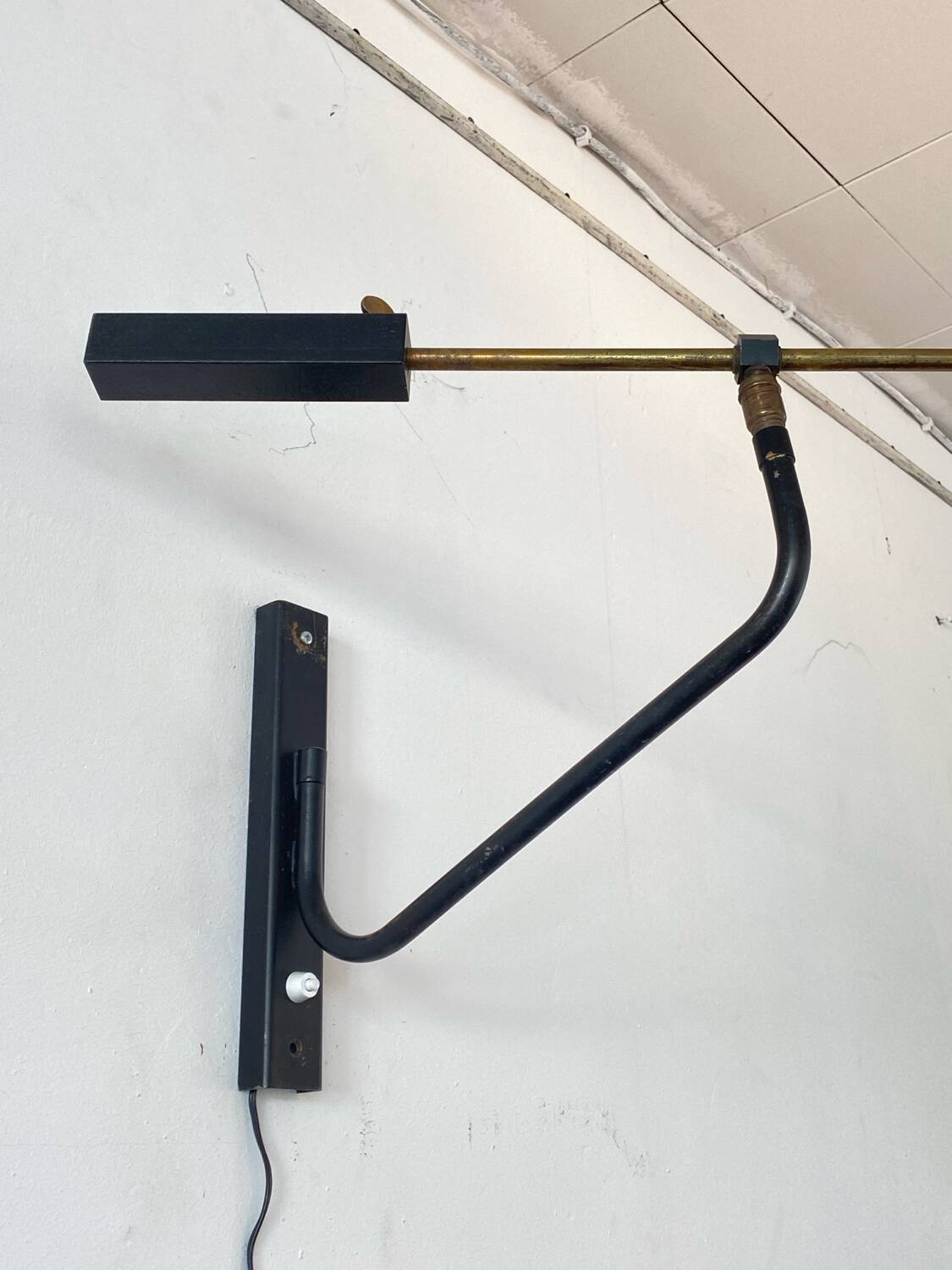 Wall lamp with arms and counterweight 1950