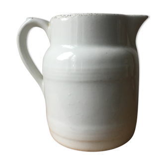 Pitcher in Grigny fire porcelain