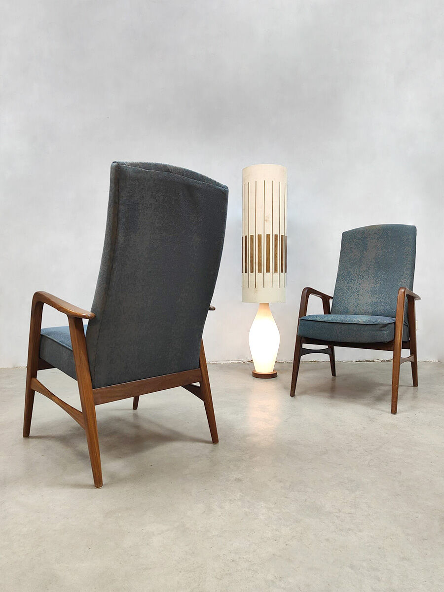 Vintage design armchairs 'Charming blue duo'