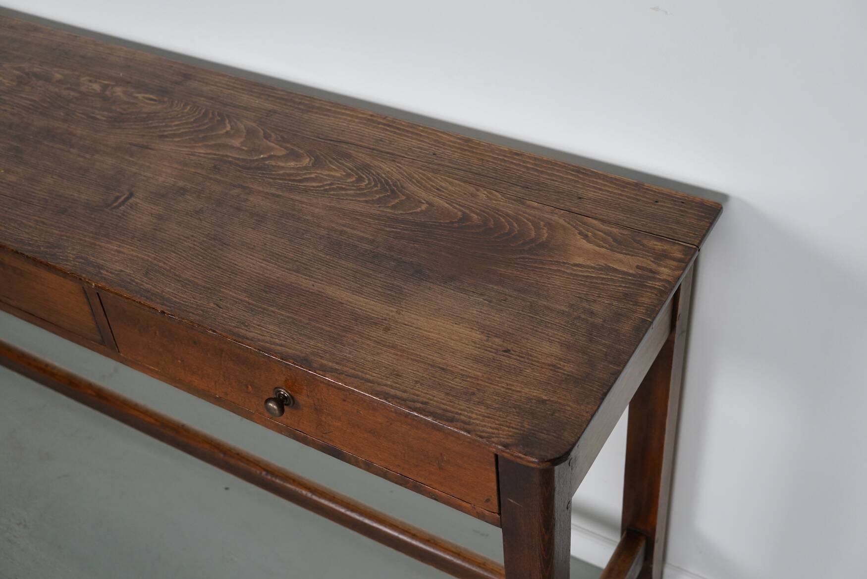 Antique French Rustic Farmhouse Elm Side Table, Early 20th Century