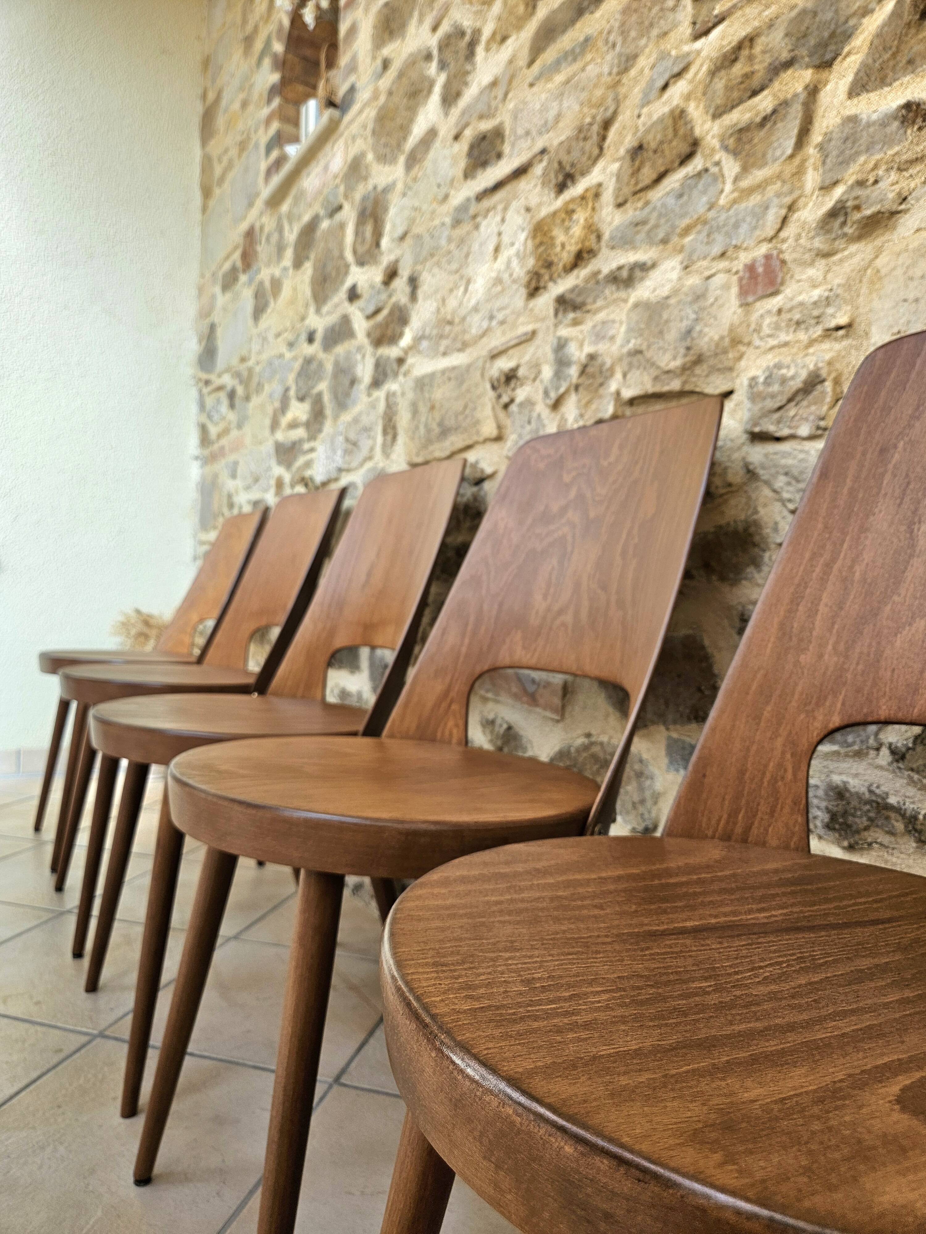 10 Baumann Mondor chairs