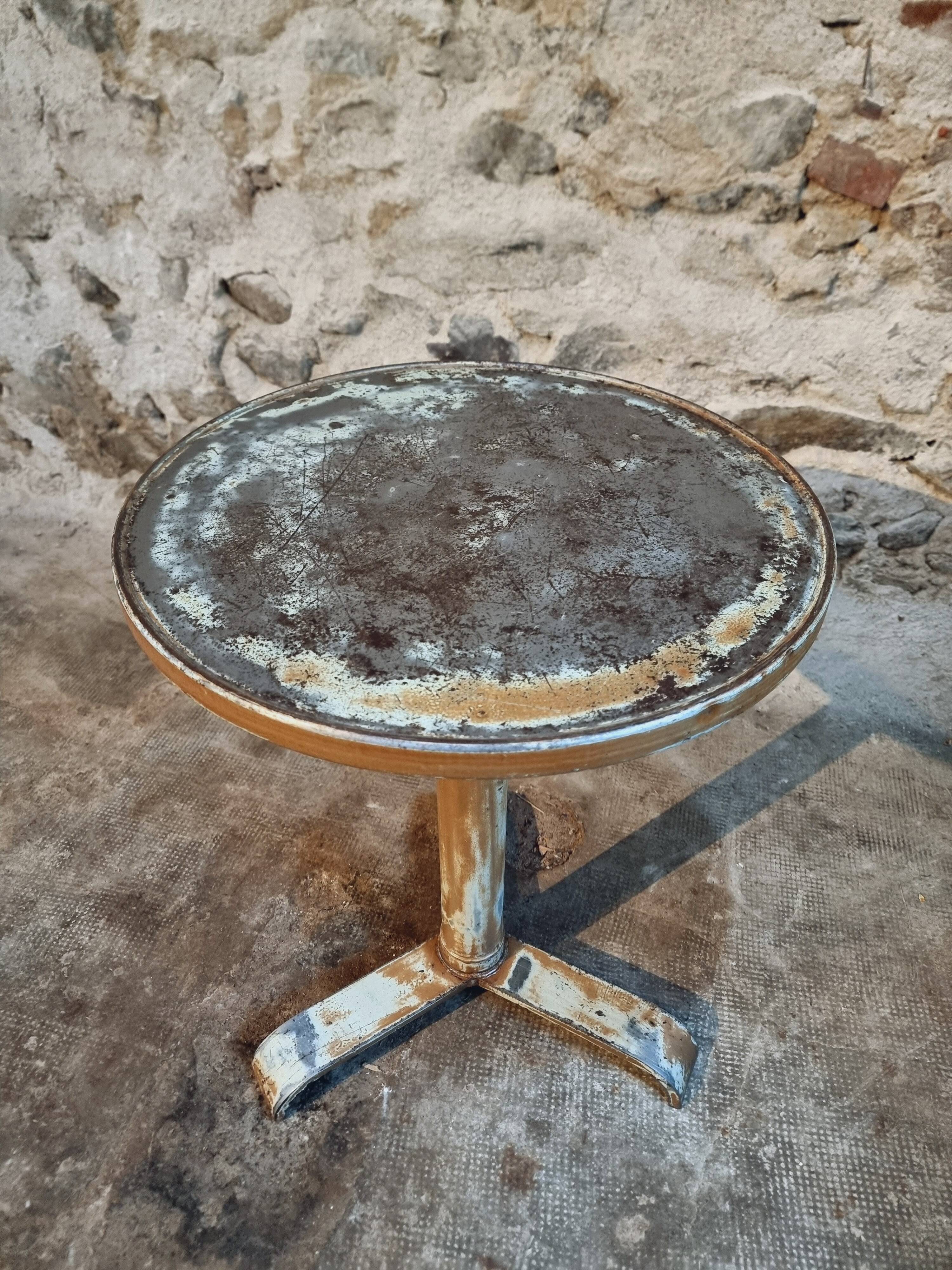 Antique iron bistro table – French wine table, early 20th century