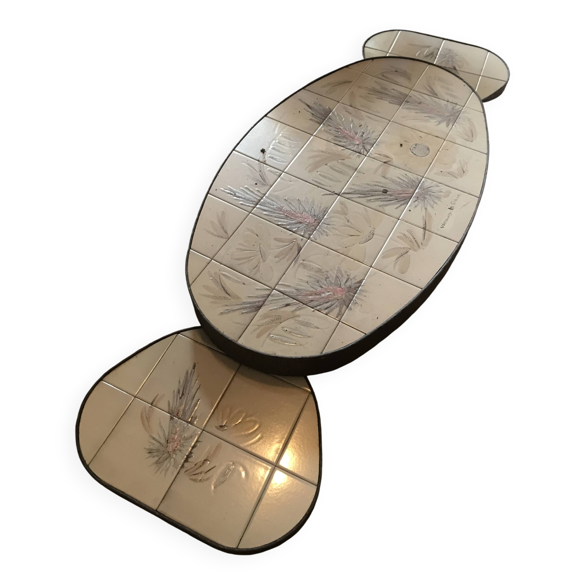 Vallauris coffee table The Wheel