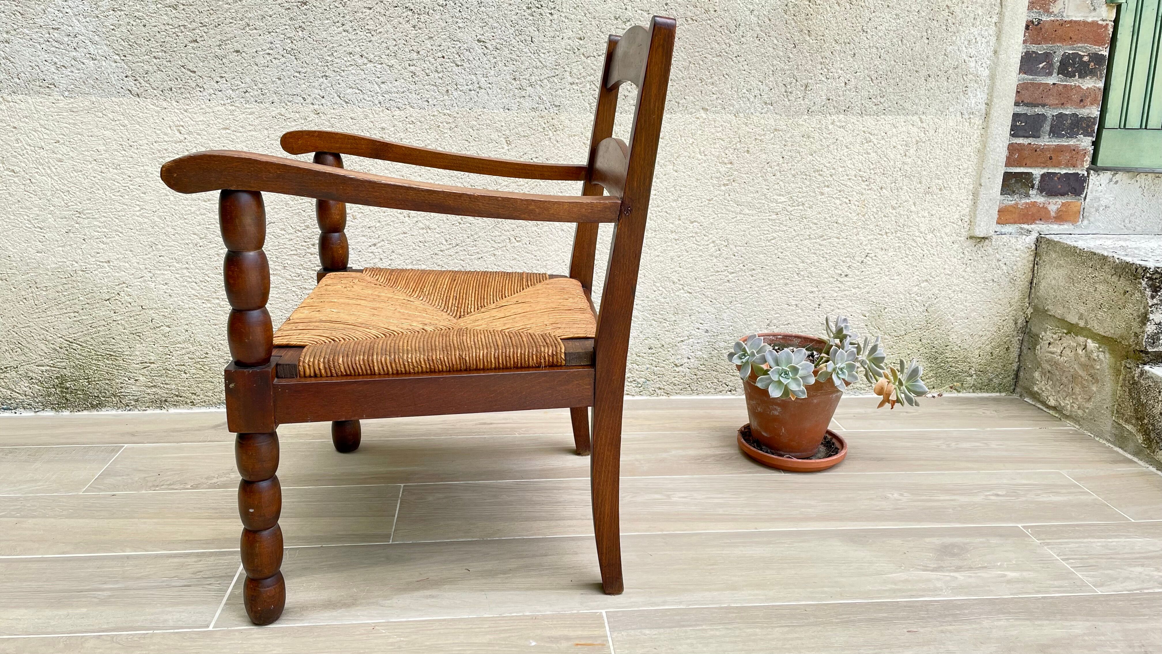Wood armchair turned mulched way