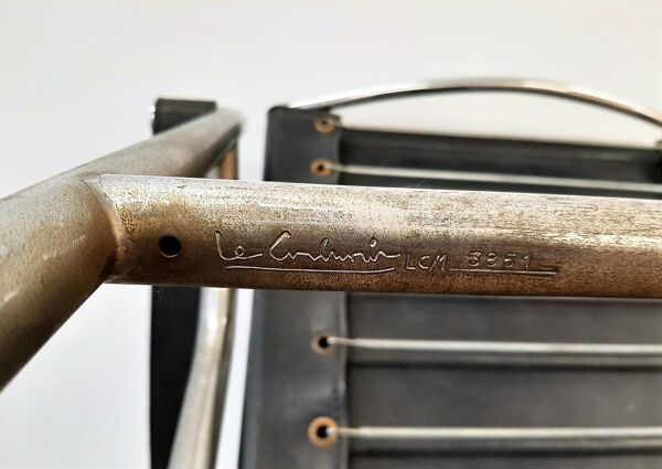 Paire de fauteuils LC1 Le Corbusier