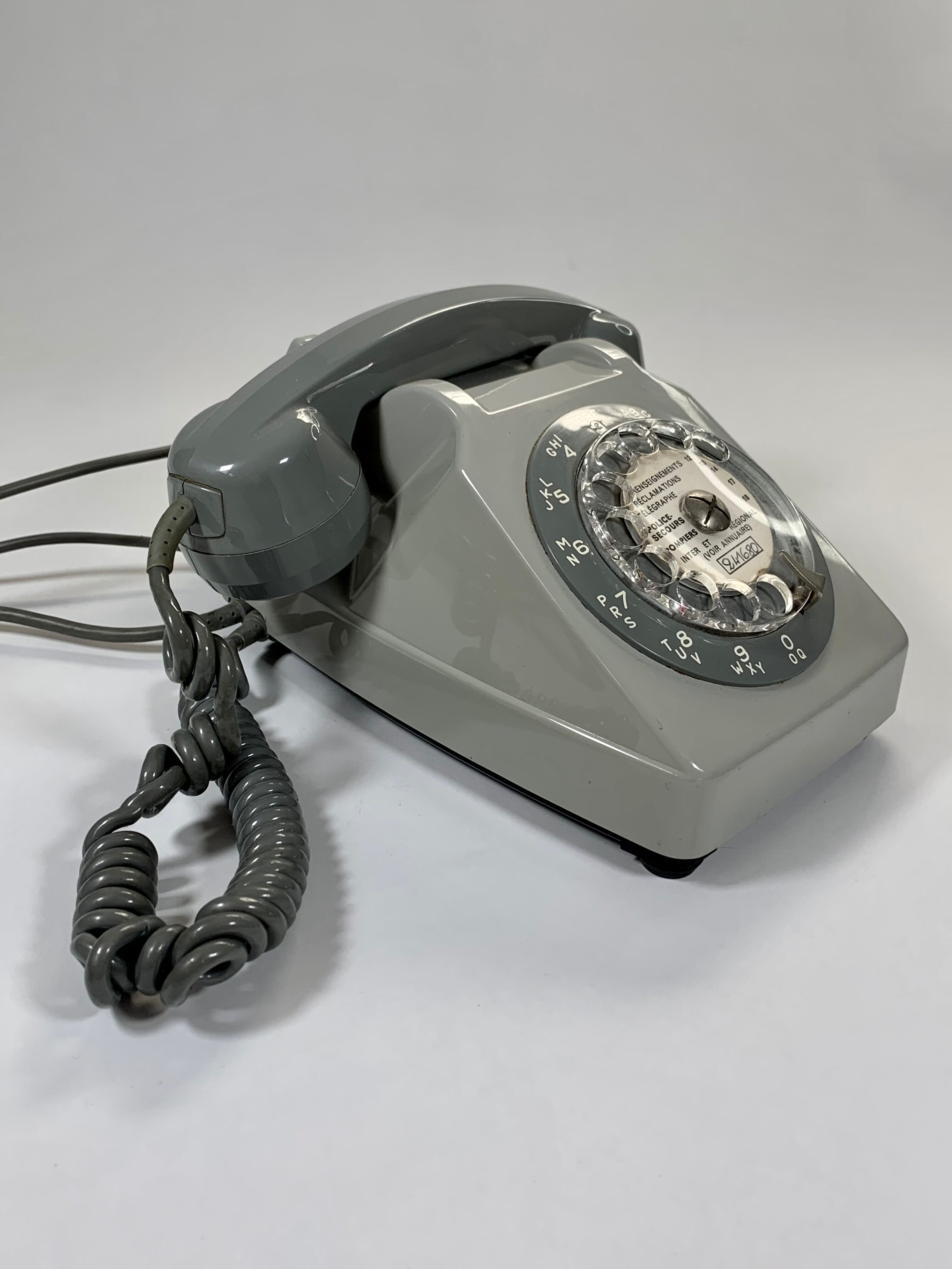 Téléphone de bureau vintage de marque Ericsson années 1960