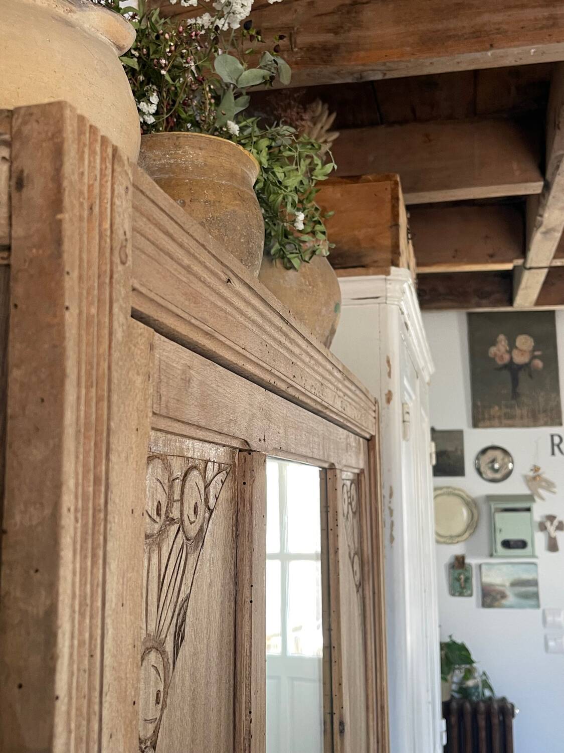 Art Deco bonnet maker