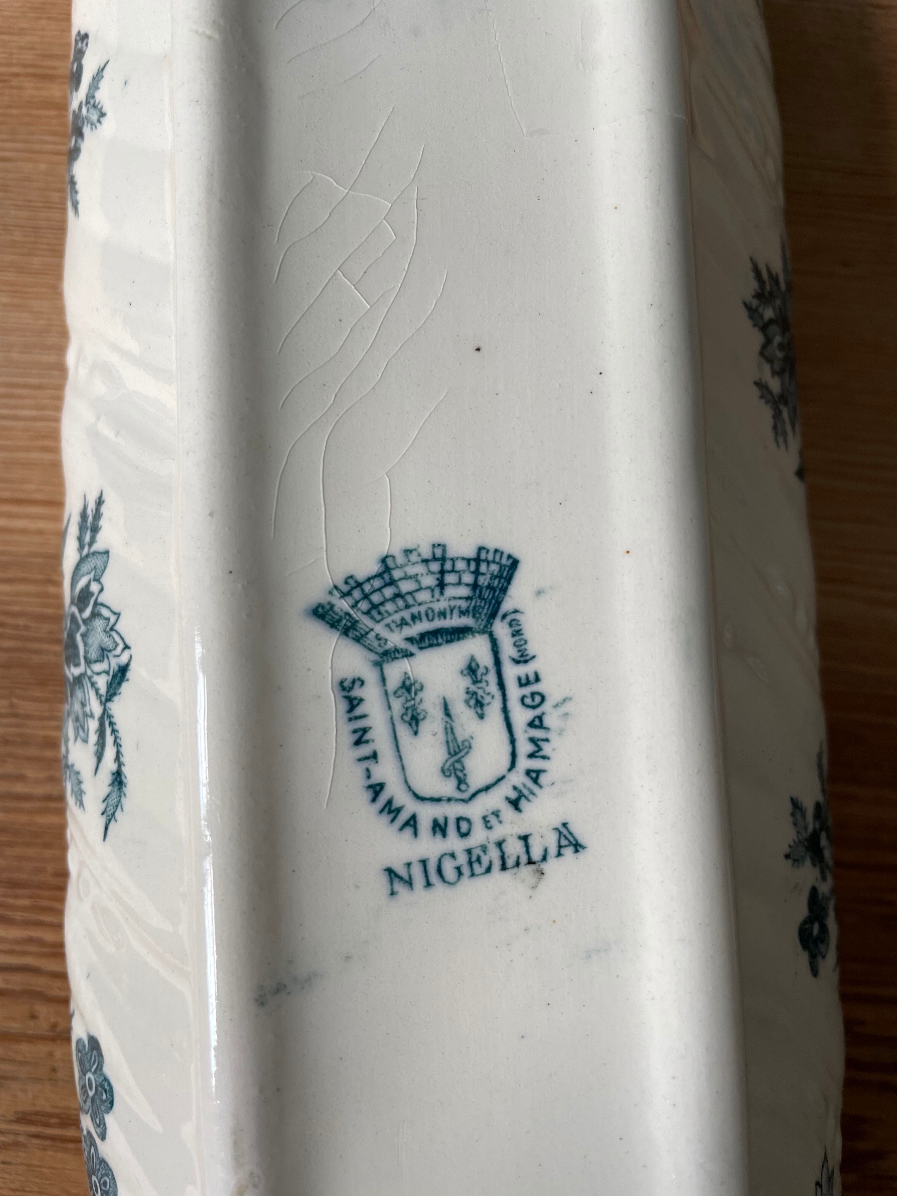 1900 toothbrush box in St Amand and Hamage earthenware, Nigella collection