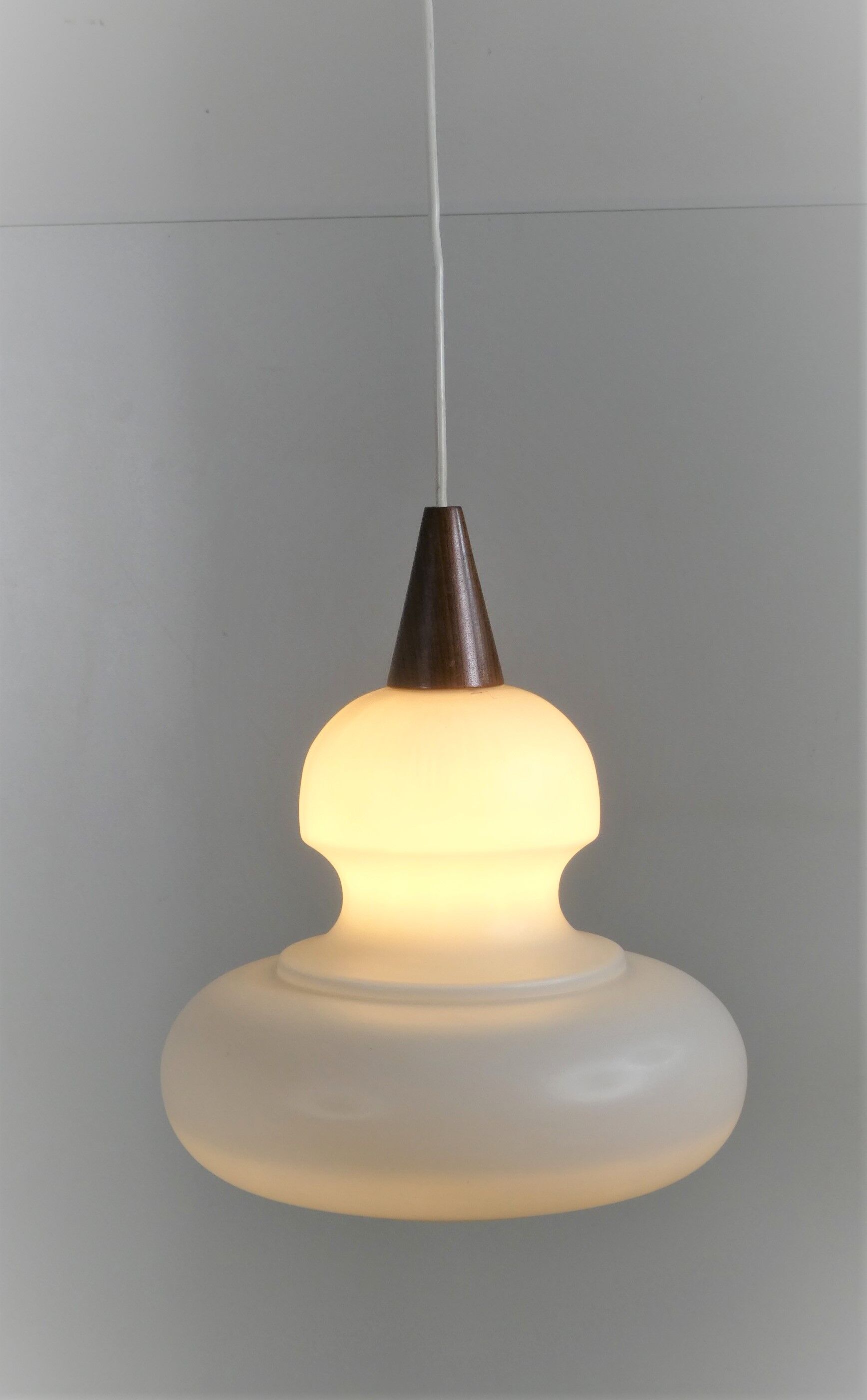 Scandinavian hanging lamp opaline