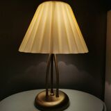 Lampe de table en laiton avec capot en verre plissé années 90