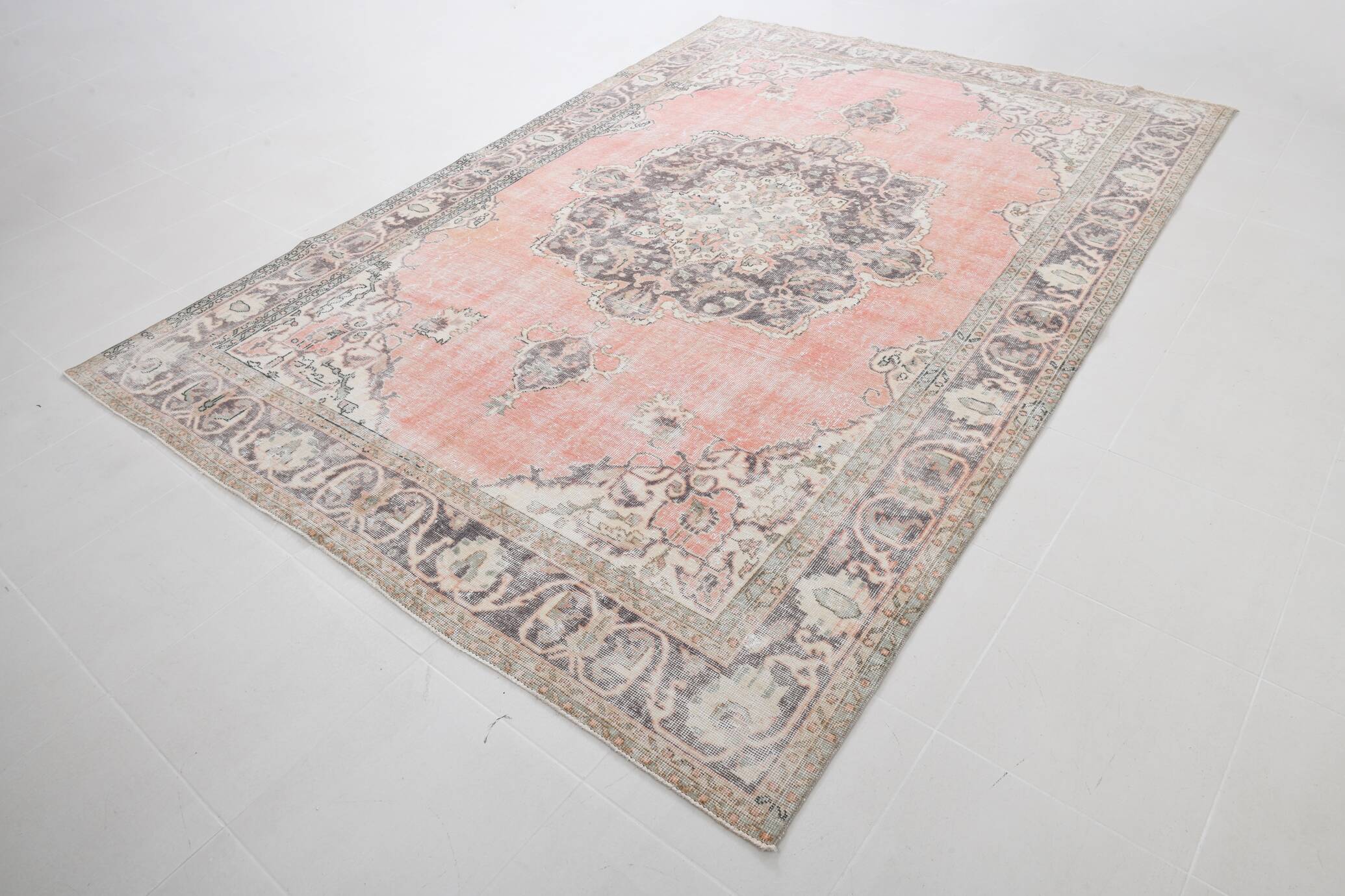 7x10 Vintage Salmon Pink Classic Madallion Turkish Rug, 219x314Cm