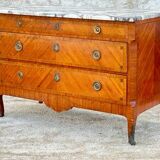 Commode de style Transition estampillée Roswag Treizenem