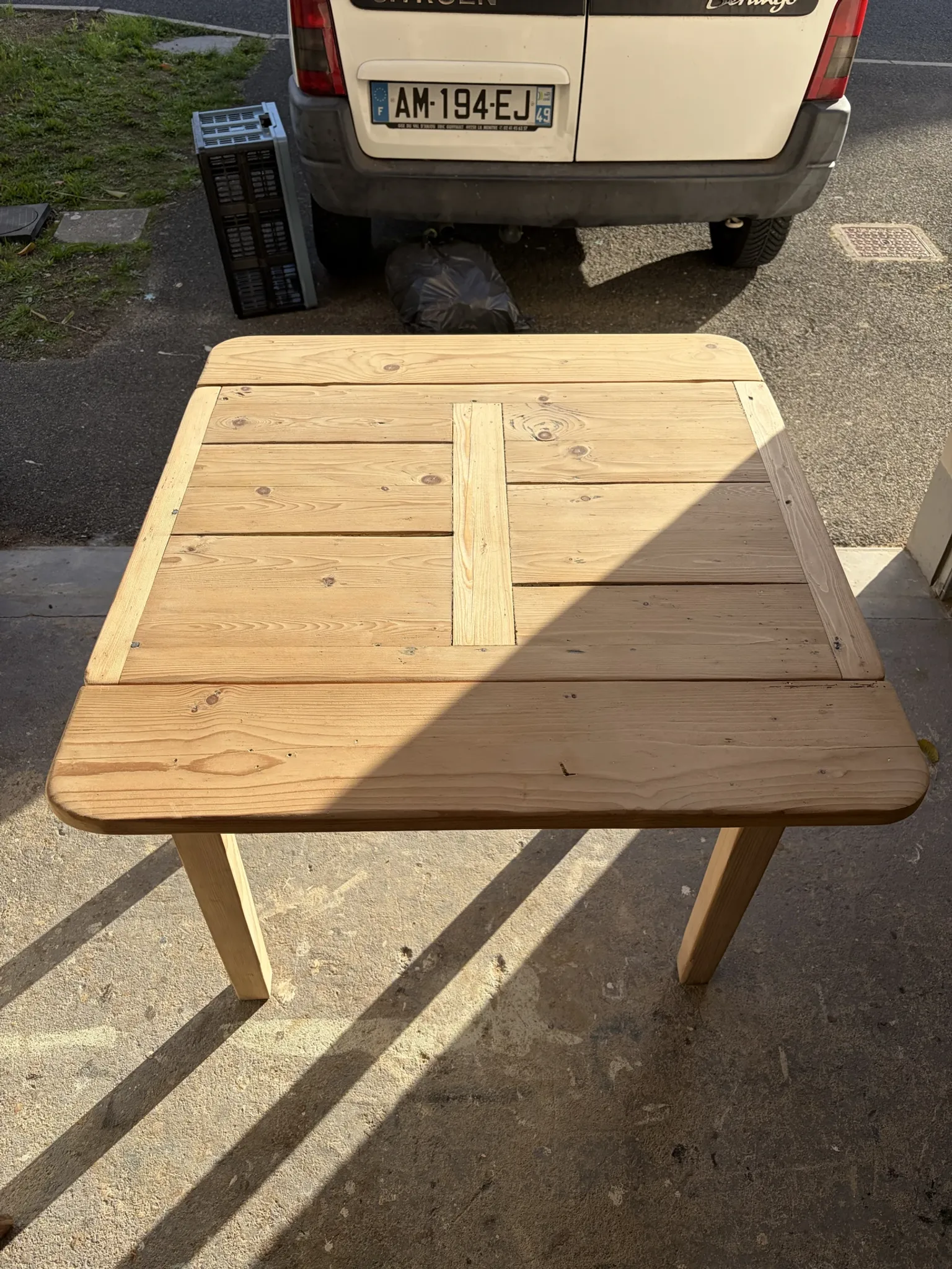Folding wooden table