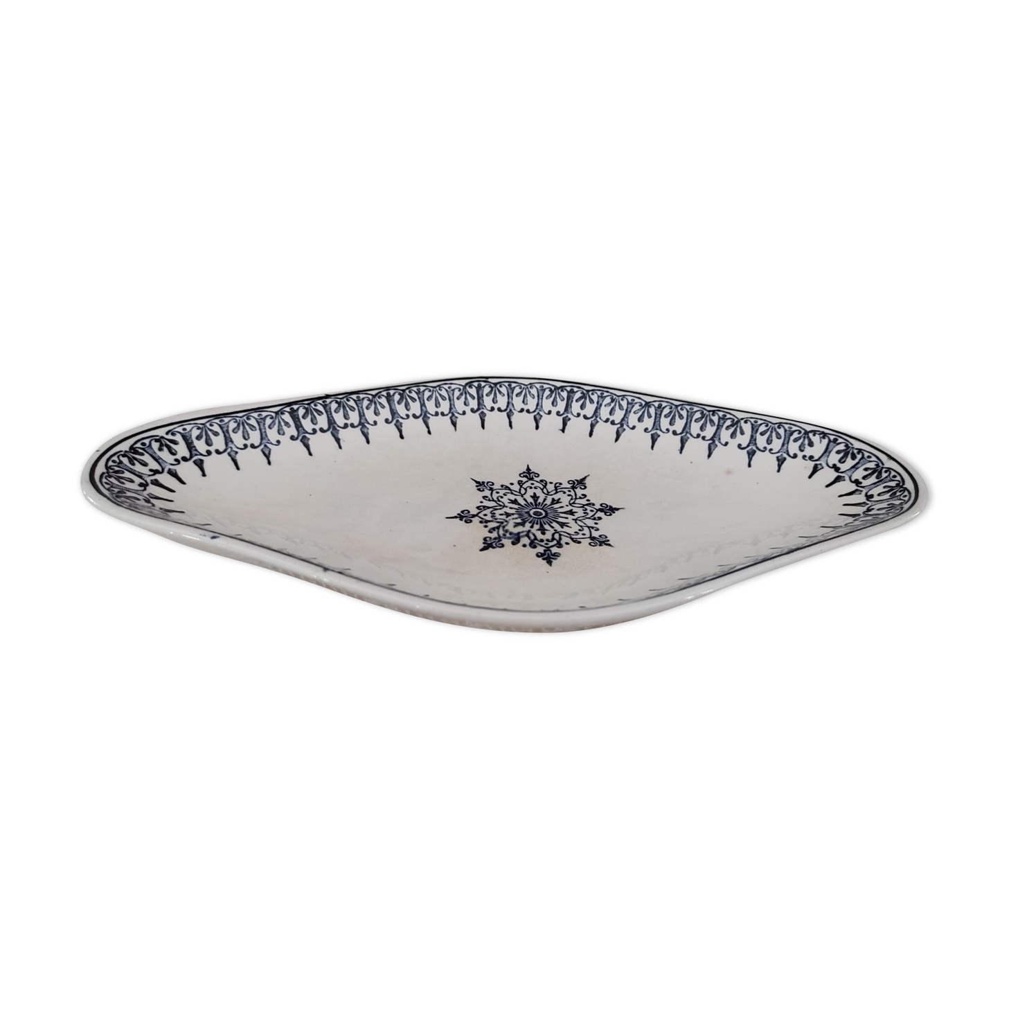 Ravier, oblong cup Saint-Amand model Primax decoration frieze blue arabesques