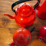 Set of 6 red glazed teapots
